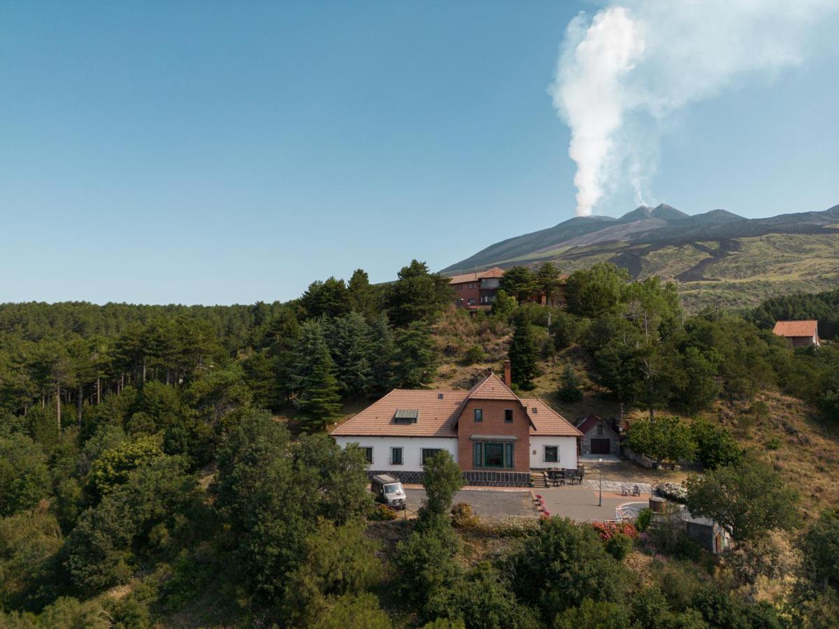 Hotel Villa Dorata Nicolosi Exterior foto