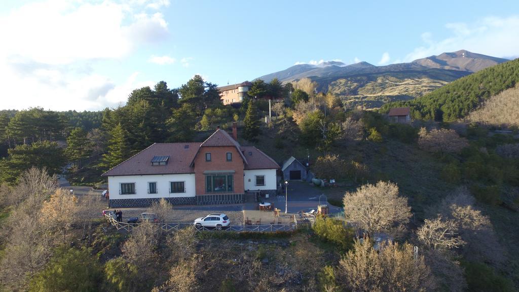 Hotel Villa Dorata Nicolosi Exterior foto